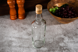 Butelka szklana 0.5 L z zakrętką